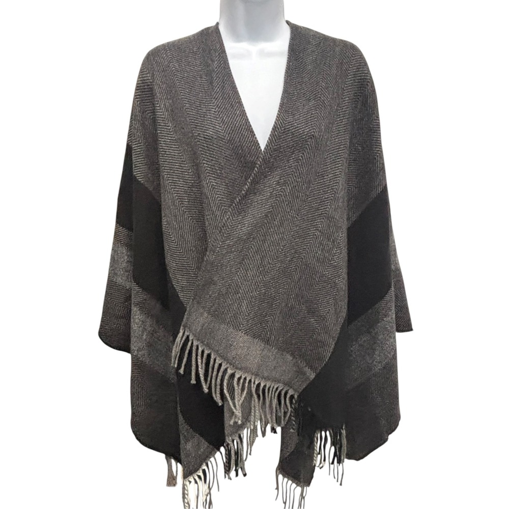 Banana Republic Gray Black Herringbone Colorblock Fringe Open Front Poncho Wrap